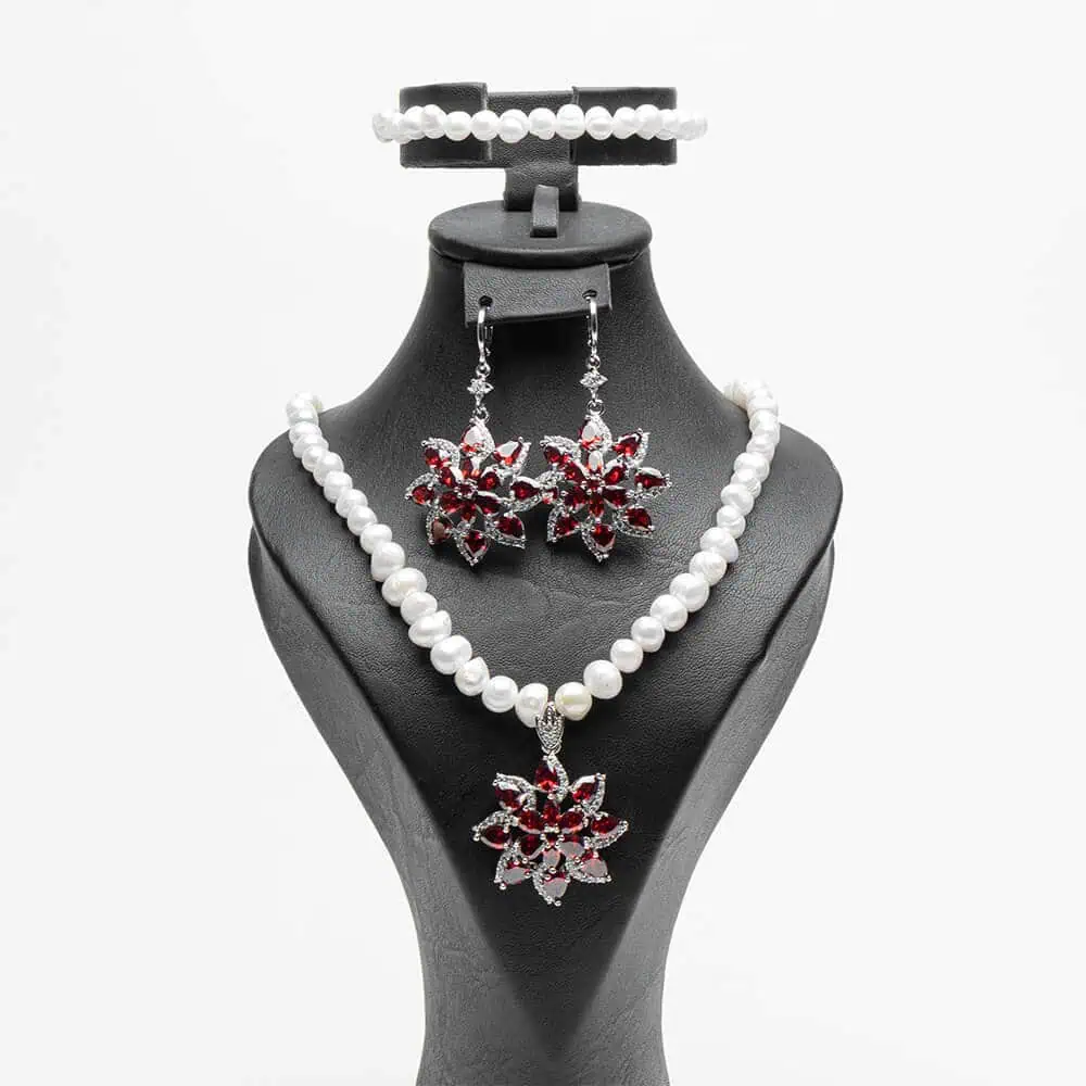 Parure complète La grenade rubis perles d'eau douce zircons rouges acier inoxydable