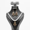 Parure complète Pyramid de Cléopâtre perles d'eau douce zircons blancs finition dorée 4 pièces Ascellà Algérie