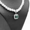 Collier en perles d'eau douce blanches pendentif zircon vert émeraude parure Crépuscule de cristal en acier inoxydable