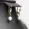 Boucles d'oreilles parure Panache perles d'eau douce finition dorée acier