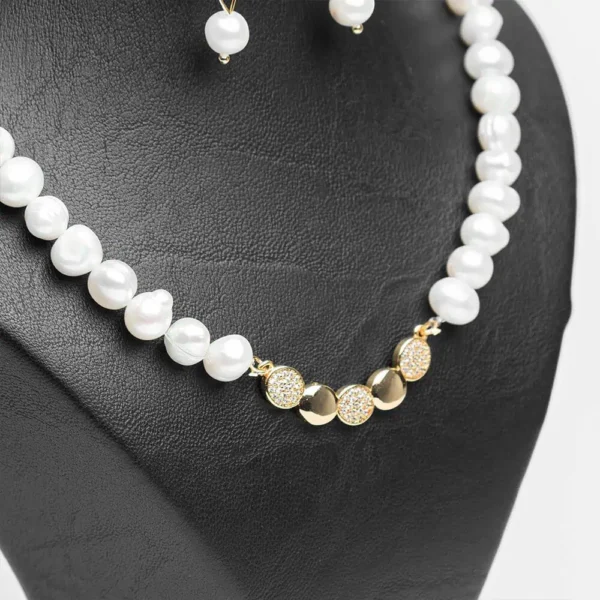 Collier parure Panache perles d'eau douce zircons cristaux finition dorée acier